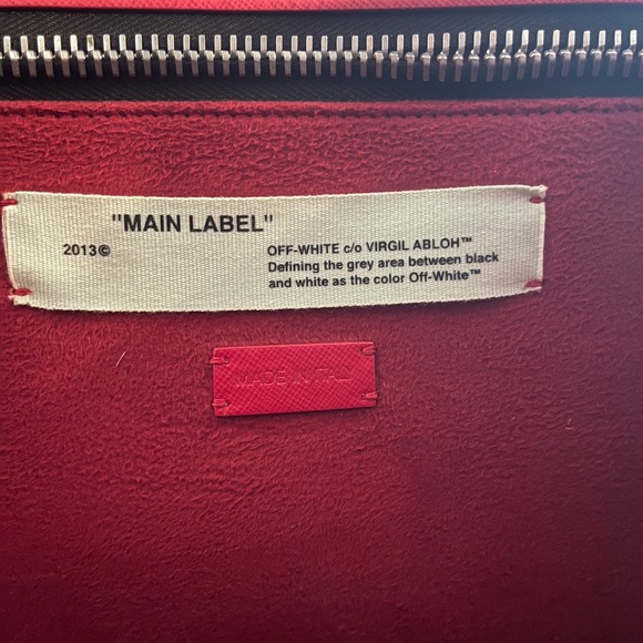 Red crosshatch leather Off-White tote with pouch - Picture 7 of 16